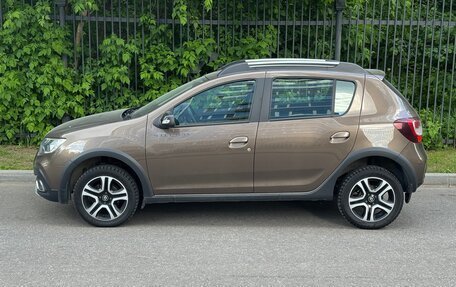 Renault Sandero II рестайлинг, 2022 год, 1 299 999 рублей, 2 фотография