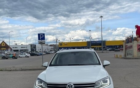 Volkswagen Touareg III, 2015 год, 2 200 000 рублей, 4 фотография