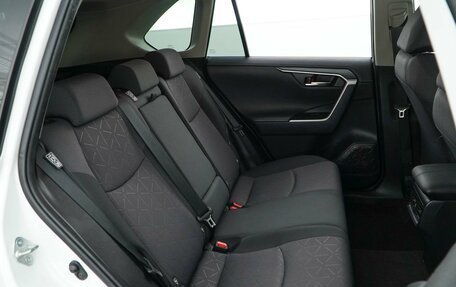 Toyota RAV4, 2020 год, 3 090 900 рублей, 7 фотография
