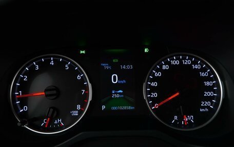 Toyota RAV4, 2020 год, 3 090 900 рублей, 21 фотография