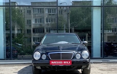 Mercedes-Benz E-Класс, 2000 год, 615 000 рублей, 2 фотография