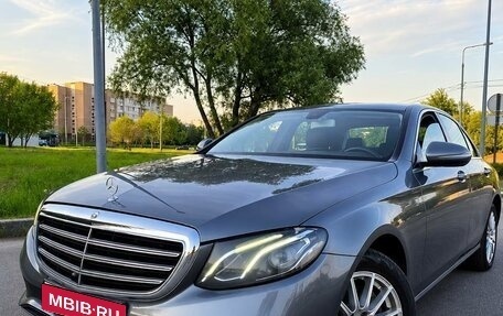 Mercedes-Benz E-Класс, 2018 год, 1 950 000 рублей, 1 фотография