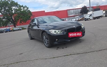 BMW 3 серия, 2013 год, 1 750 000 рублей, 21 фотография