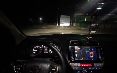 Toyota Land Cruiser Prado 150 рестайлинг 2, 2021 год, 4 900 000 рублей, 9 фотография