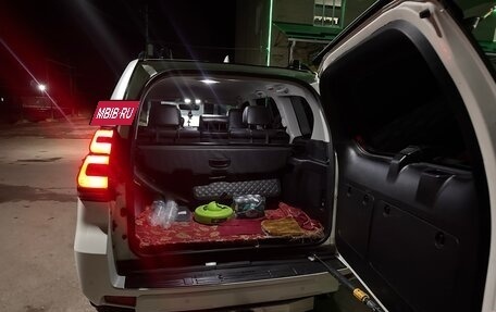 Toyota Land Cruiser Prado 150 рестайлинг 2, 2021 год, 4 900 000 рублей, 5 фотография