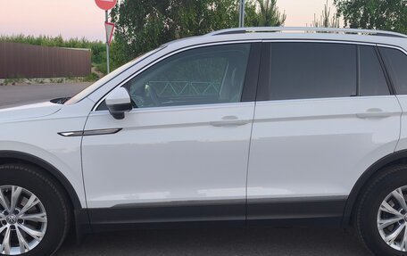 Volkswagen Tiguan II, 2021 год, 3 252 000 рублей, 2 фотография