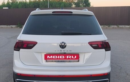 Volkswagen Tiguan II, 2021 год, 3 252 000 рублей, 4 фотография