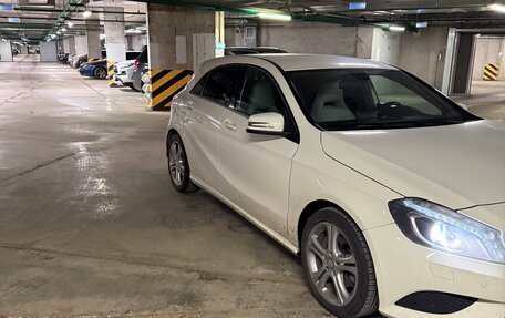 Mercedes-Benz A-Класс, 2014 год, 1 300 000 рублей, 2 фотография