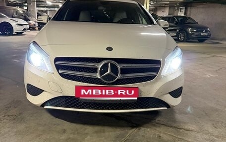 Mercedes-Benz A-Класс, 2014 год, 1 300 000 рублей, 4 фотография