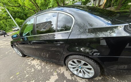 BMW 5 серия, 2006 год, 1 090 000 рублей, 10 фотография