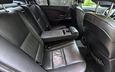 BMW 5 серия, 2006 год, 1 090 000 рублей, 24 фотография
