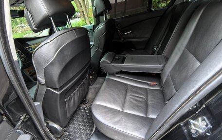 BMW 5 серия, 2006 год, 1 090 000 рублей, 21 фотография