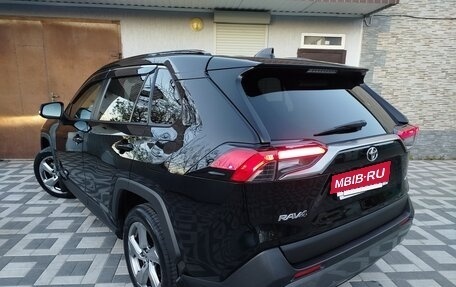 Toyota RAV4, 2021 год, 2 999 999 рублей, 3 фотография