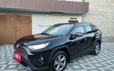Toyota RAV4, 2021 год, 2 999 999 рублей, 26 фотография