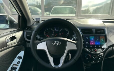 Hyundai Solaris II рестайлинг, 2011 год, 699 000 рублей, 11 фотография