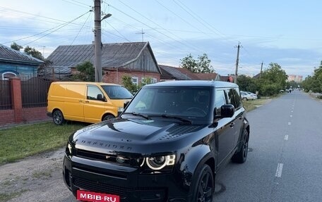 Land Rover Defender II, 2021 год, 7 000 000 рублей, 3 фотография