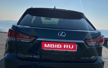 Lexus RX IV рестайлинг, 2020 год, 4 700 000 рублей, 5 фотография