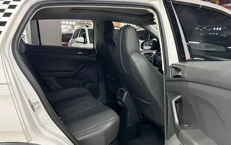 Volkswagen T-Cross I, 2023 год, 1 550 000 рублей, 12 фотография