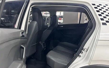Volkswagen T-Cross I, 2023 год, 1 550 000 рублей, 13 фотография