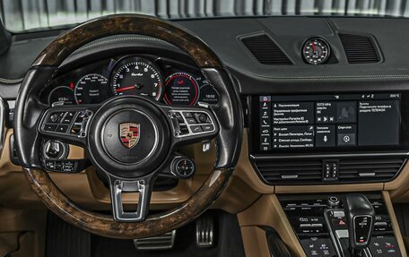 Porsche Cayenne III, 2018 год, 8 989 000 рублей, 17 фотография