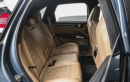 Porsche Cayenne III, 2018 год, 8 989 000 рублей, 10 фотография
