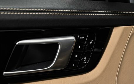 Porsche Cayenne III, 2018 год, 8 989 000 рублей, 28 фотография