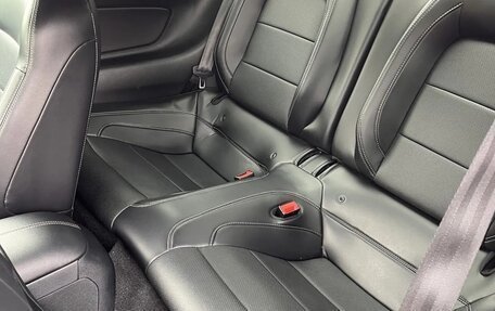 Ford Mustang VI рестайлинг, 2019 год, 4 100 000 рублей, 17 фотография