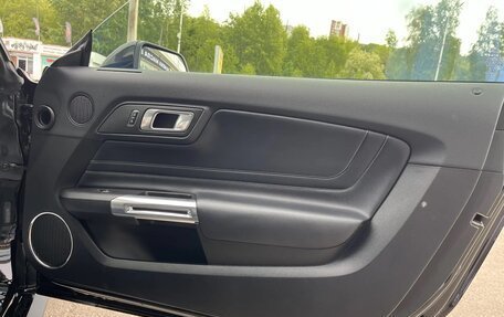 Ford Mustang VI рестайлинг, 2019 год, 4 100 000 рублей, 24 фотография