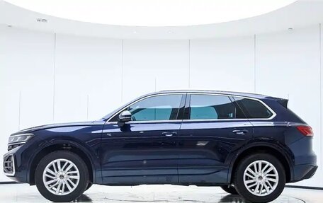Volkswagen Touareg III, 2025 год, 7 800 000 рублей, 11 фотография