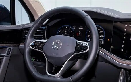 Volkswagen Touareg III, 2025 год, 7 800 000 рублей, 15 фотография