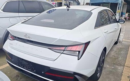 Hyundai Elantra, 2023 год, 1 250 000 рублей, 4 фотография
