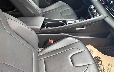 Hyundai Elantra, 2023 год, 1 250 000 рублей, 14 фотография