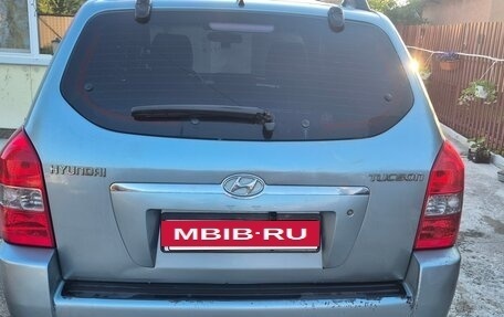 Hyundai Tucson III, 2008 год, 750 000 рублей, 4 фотография