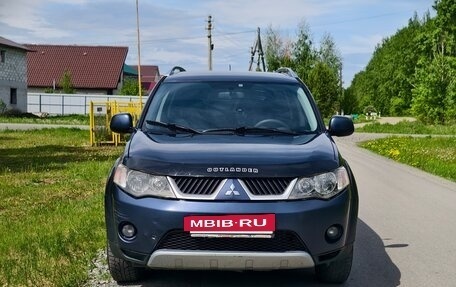 Mitsubishi Outlander III рестайлинг 3, 2008 год, 970 000 рублей, 9 фотография