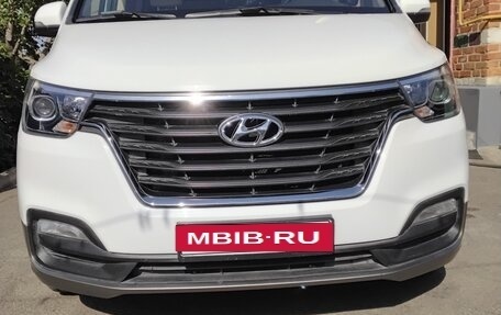 Hyundai H-1 II рестайлинг, 2021 год, 3 800 000 рублей, 14 фотография