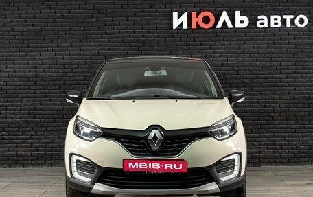 Renault Kaptur I рестайлинг, 2019 год, 1 230 000 рублей, 2 фотография