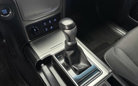 Toyota Land Cruiser Prado 150 рестайлинг 2, 2021 год, 6 216 000 рублей, 11 фотография