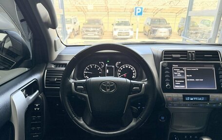 Toyota Land Cruiser Prado 150 рестайлинг 2, 2021 год, 6 216 000 рублей, 8 фотография