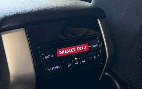 Toyota Land Cruiser Prado 150 рестайлинг 2, 2021 год, 6 216 000 рублей, 13 фотография
