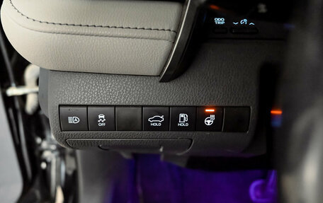 Toyota Camry, 2020 год, 2 500 000 рублей, 15 фотография