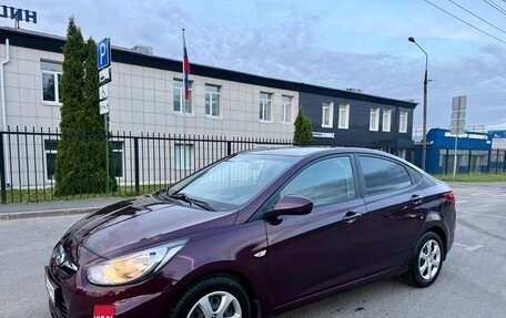 Hyundai Solaris II рестайлинг, 2012 год, 699 999 рублей, 2 фотография