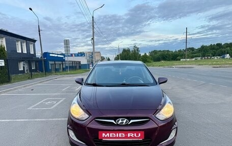 Hyundai Solaris II рестайлинг, 2012 год, 699 999 рублей, 4 фотография