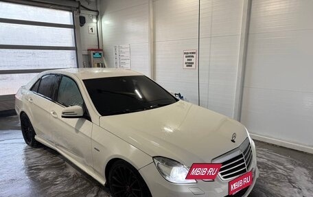 Mercedes-Benz E-Класс, 2010 год, 550 000 рублей, 13 фотография