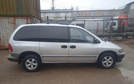 Dodge Caravan III, 2000 год, 400 000 рублей, 2 фотография
