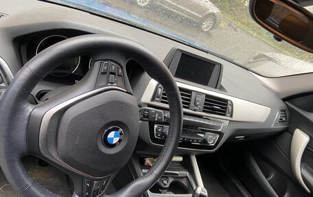 BMW 1 серия, 2018 год, 2 300 000 рублей, 4 фотография