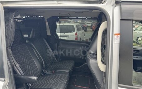 Toyota Voxy III, 2016 год, 1 600 000 рублей, 9 фотография