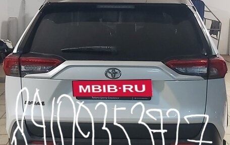 Toyota RAV4, 2020 год, 3 100 000 рублей, 13 фотография