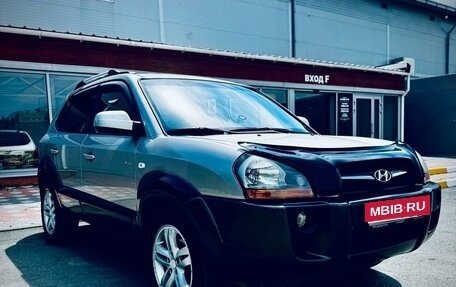 Hyundai Tucson III, 2009 год, 900 000 рублей, 1 фотография