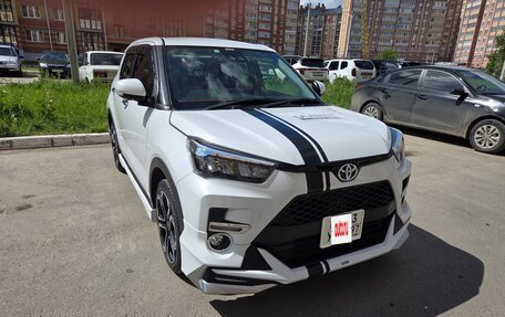 Toyota Raize I, 2021 год, 1 950 000 рублей, 2 фотография