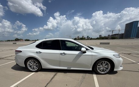 Toyota Camry, 2021 год, 3 600 000 рублей, 8 фотография